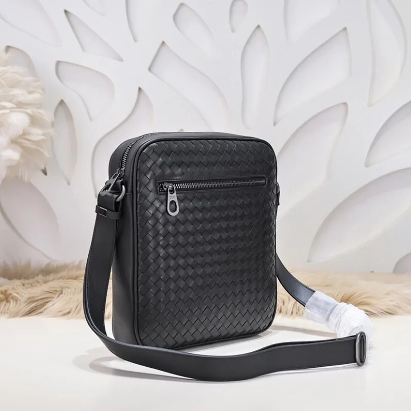 All categories 💚 Top version men’s bags 💚 BV 2024 new BV crossbody bag